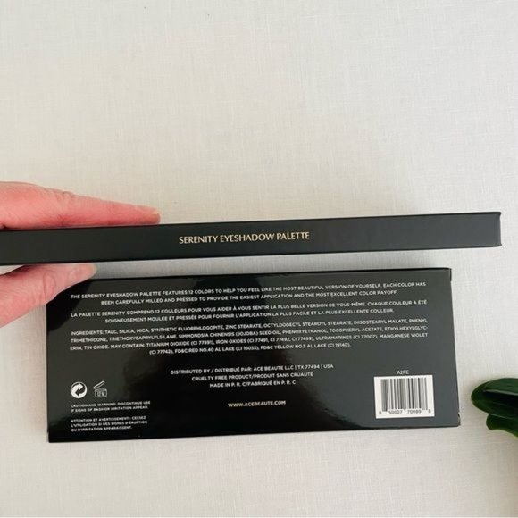 Ace Beauté Serenity Eyeshadow Palette & Aria Reusable Makeup Swabs New - Picture 5 of 8